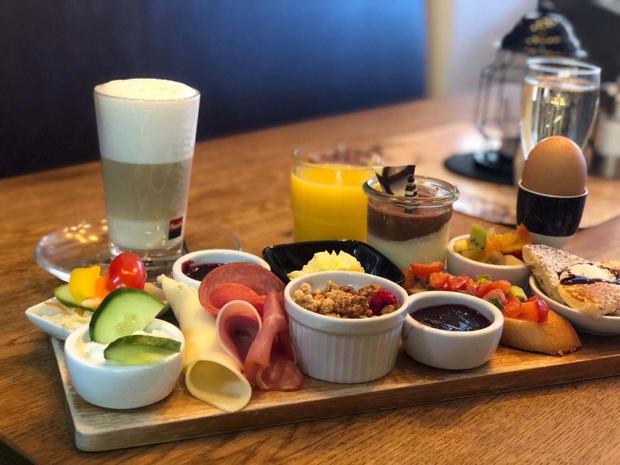 Wunderbar